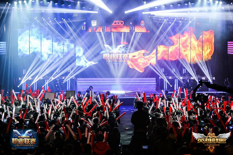 LPL春季赛IG战队陷危机：Rookie状态持续低迷，Jiejie采访揭露团队裂痕，季后赛边缘背水一战-竞技宝(JJB)